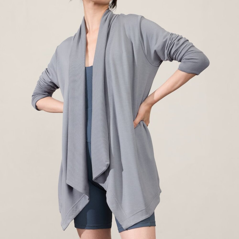 Athleta Pranayama Restore Wrap Storm Cloud